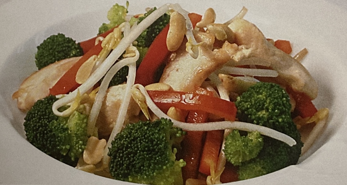 peanut-chicken-with-beanshoots-and-broccoli-stir-fry