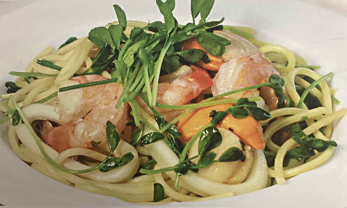 spaghetti-with-seafood-and-snowpea-sprouts